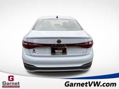 New 2026 Volkswagen Jetta SE image 4