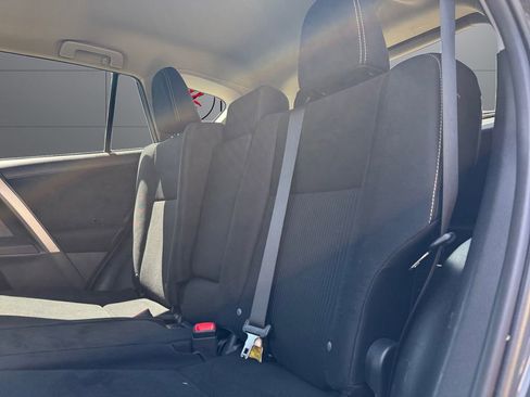 Used 2015 Toyota RAV4 XLE AWD/4WD image 18