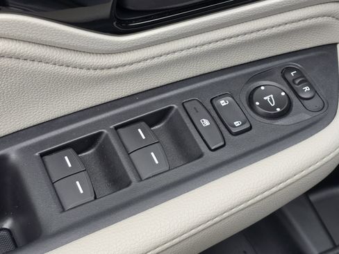 Used 2025 Honda Odyssey Touring image 26