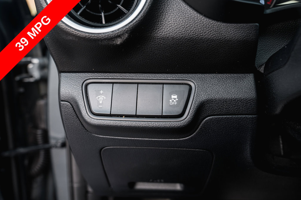 Used 2024 Kia Forte LXS FWD image 13