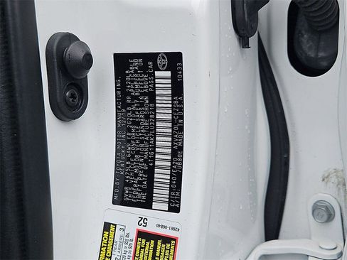 Used 2020 Toyota Camry SE image 31