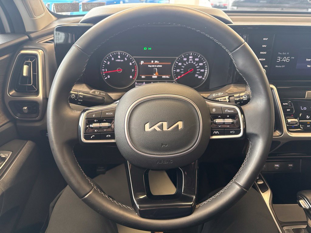 Used 2022 Kia Sorento S w/ Panoramic Sunroof Package AWD/4WD image 17