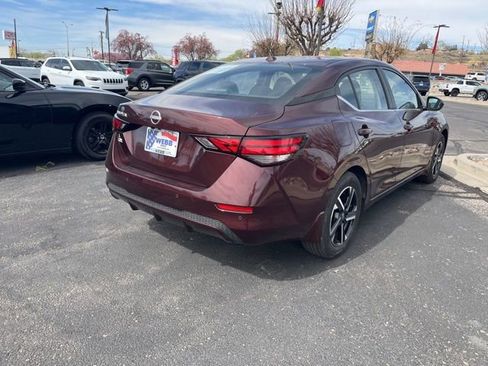 Used 2025 Nissan Sentra SV image 4