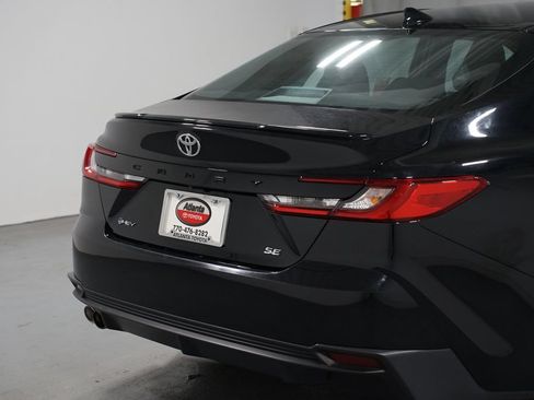 Certified 2025 Toyota Camry SE FWD image 9