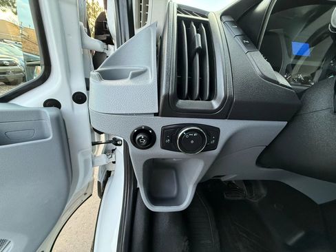 Used 2018 Ford Transit 250 130 Low Roof image 27