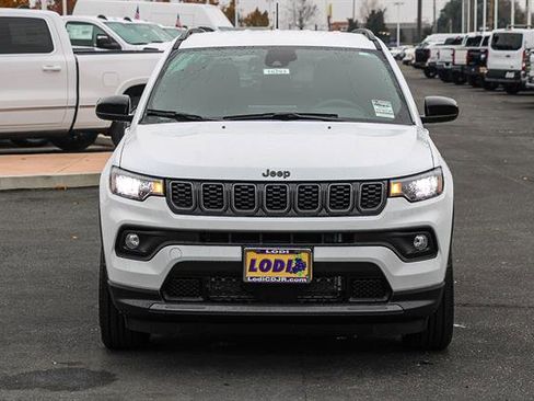New 2026 Jeep Compass Latitude image 6