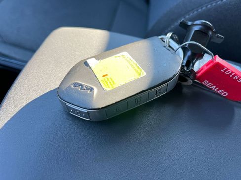 Used 2025 Kia K4 LXS image 23