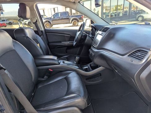 Used 2017 Dodge Journey Crossroad image 34