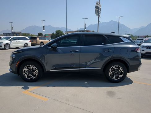 Certified 2023 Kia Sportage LX AWD/4WD image 2