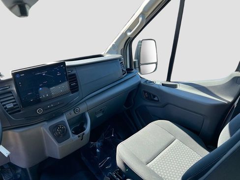 Used 2023 Ford E-Transit Medium Roof RWD image 22