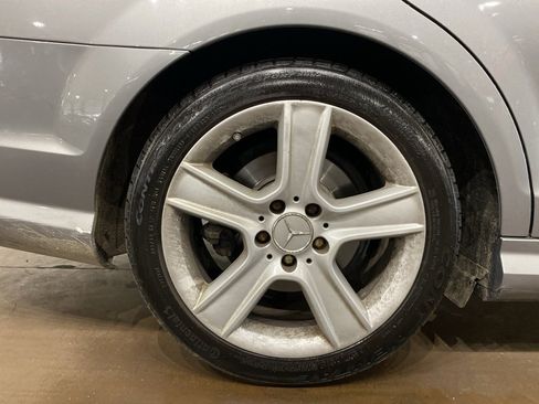 Used 2011 Mercedes-Benz C 300 4MATIC Sedan image 15