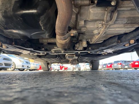 Used 2015 Jeep Renegade Latitude w/ Popular Equipment Group image 12