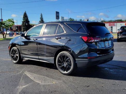 Used 2024 Chevrolet Equinox LS w/ LS Convenience Package AWD/4WD image 3
