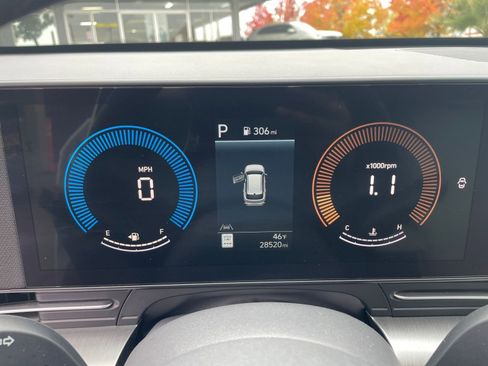 Used 2025 Hyundai Kona SEL image 40