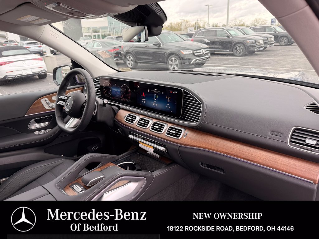 Used 2026 Mercedes-Benz GLS 450 4MATIC image 33