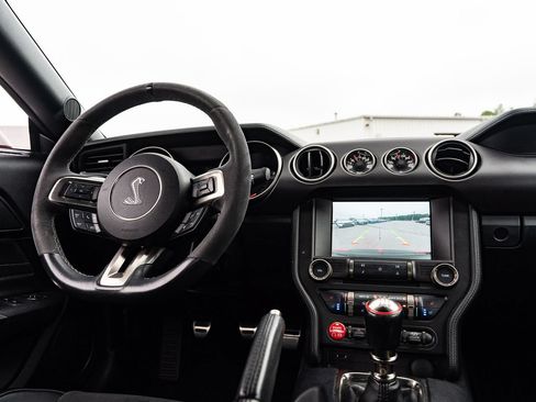 Used 2016 Ford Mustang Shelby GT350 w/ Technology Package RWD image 38