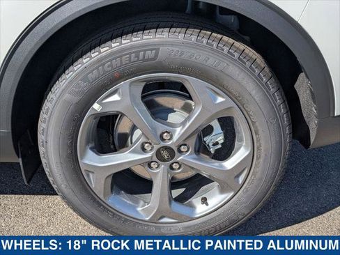 New 2025 Ford Escape ST-Line w/ Tech Pack #1 image 9