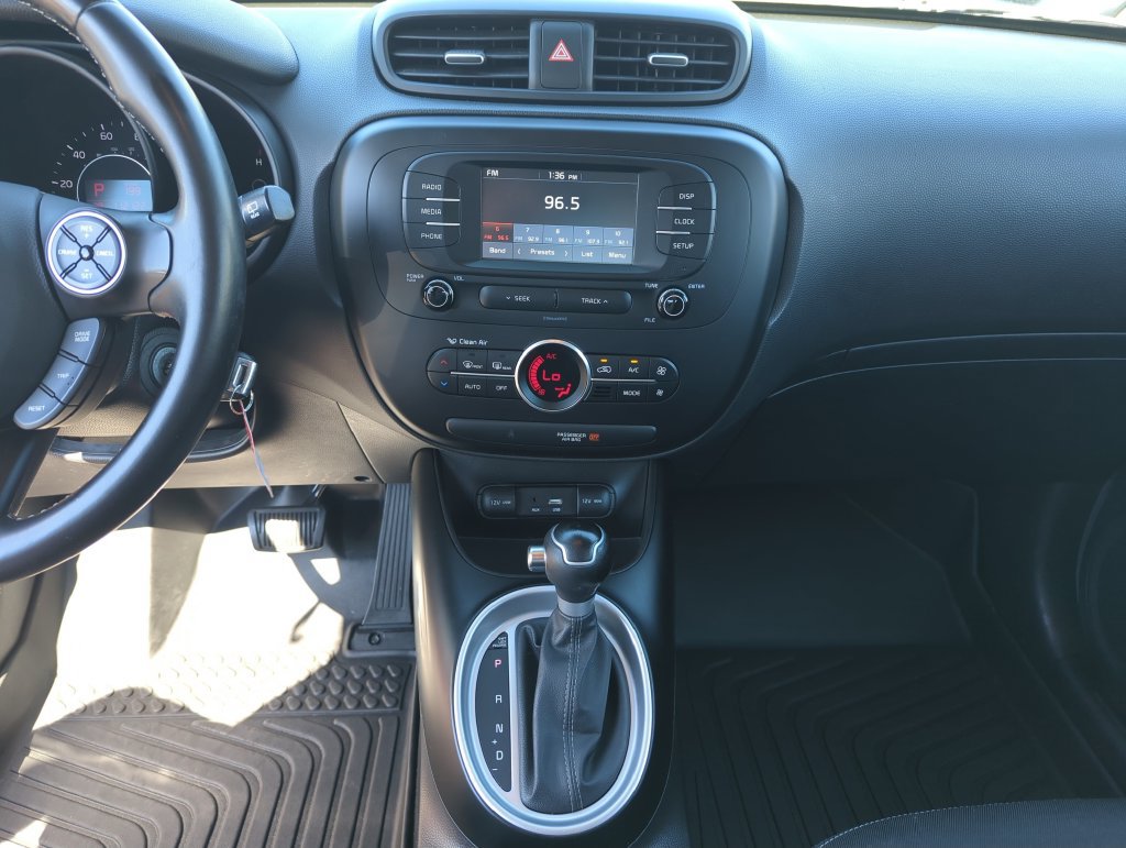 Used 2017 Kia Soul + w/ Designer's Package FWD image 24