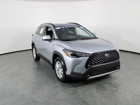Used 2024 Toyota Corolla Cross LE FWD image 21