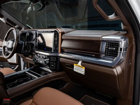 Used 2024 Ford F250 King Ranch w/ Chrome Package image 17