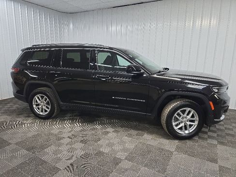 Used 2024 Jeep Grand Cherokee L Laredo w/ Trailer Tow Package AWD/4WD image 1