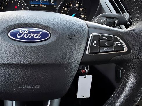 Used 2018 Ford Escape SEL AWD/4WD image 28