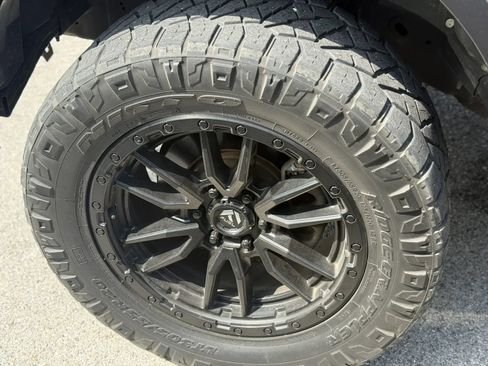 Used 2020 Ford F150 Platinum w/ Equipment Group 701A Luxury AWD/4WD image 12