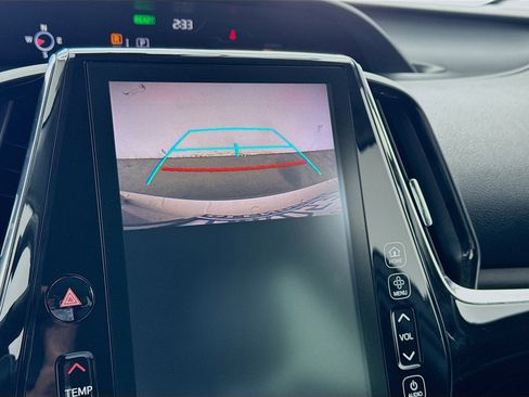 Used 2017 Toyota Prius Prime Premium w/ Preferred Accessory Package image 10