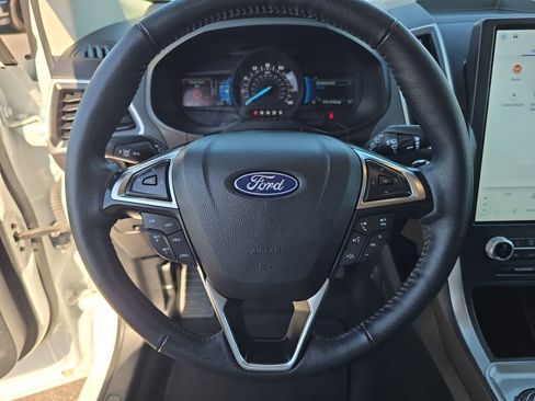 Certified 2024 Ford Edge SEL image 23