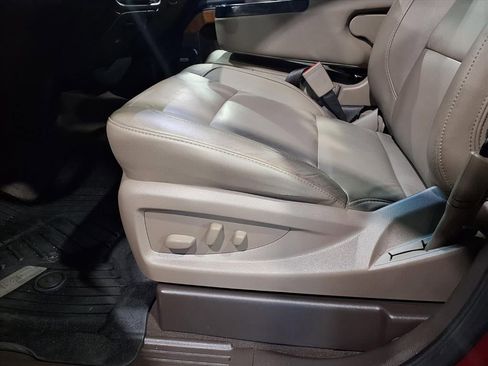 Used 2018 GMC Sierra 1500 SLT w/ SLT Premium Package image 16