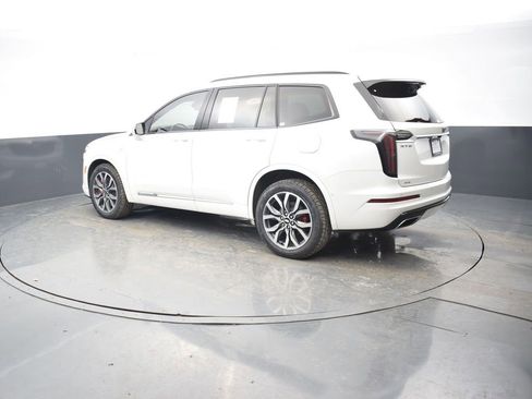 Certified 2023 Cadillac XT6 Sport w/ Technology Package image 3
