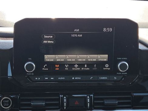 Used 2024 Nissan Pathfinder SV FWD image 8