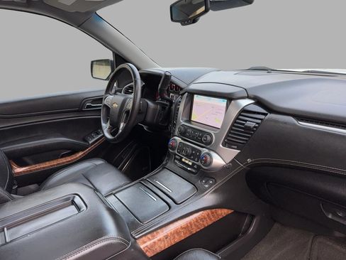 Used 2015 Chevrolet Tahoe LTZ AWD/4WD image 38