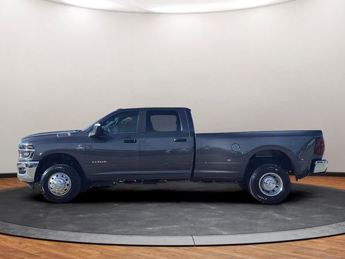 New 2026 RAM 3500 Big Horn AWD/4WD image 12