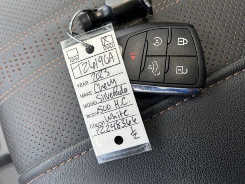 Used 2023 Chevrolet Silverado 1500 High Country AWD/4WD image 36