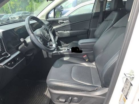 Used 2024 Kia Sportage EX FWD image 7