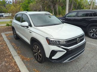 Used 2023 Volkswagen Taos SE video 1