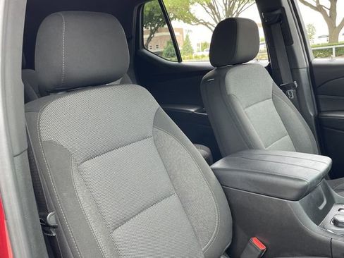 Used 2023 Chevrolet Traverse LT AWD/4WD image 29