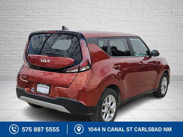 Used 2023 Kia Soul LX w/ Option Group 015 FWD image 4