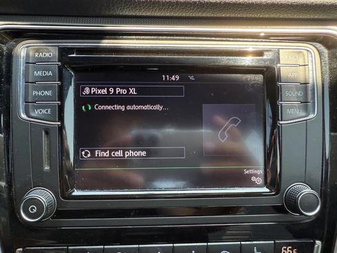 Used 2018 Volkswagen Passat 3.6 image 36