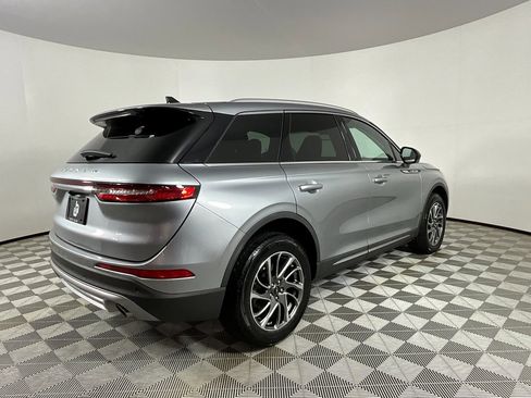 Certified 2022 Lincoln Corsair FWD image 4