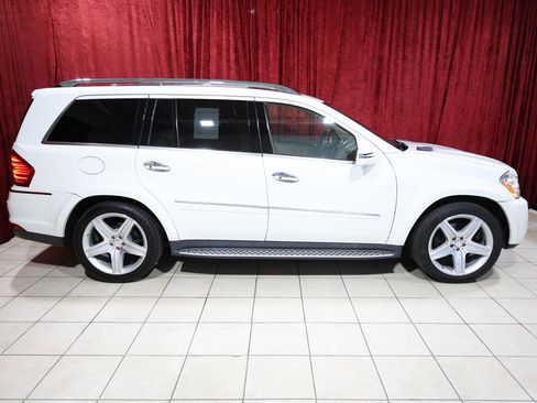 Used 2011 Mercedes-Benz GL 550 4MATIC image 8