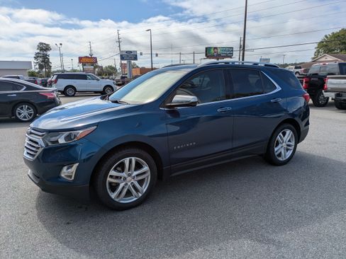 Used 2020 Chevrolet Equinox Premier AWD/4WD image 8