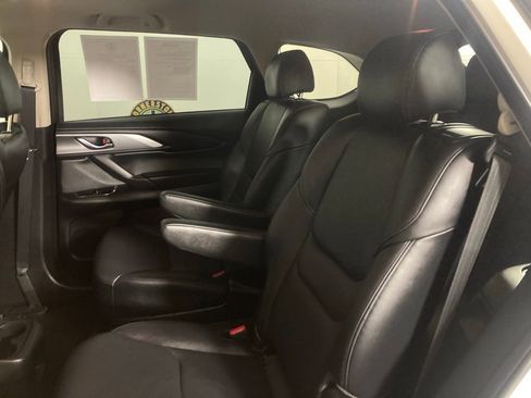 Used 2023 MAZDA CX-9 Touring image 18