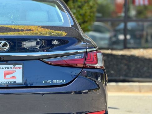 Used 2023 Lexus ES 350 w/ Premium Package image 16