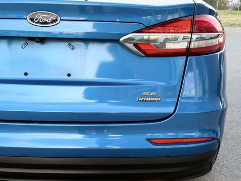 Used 2020 Ford Fusion SE image 10