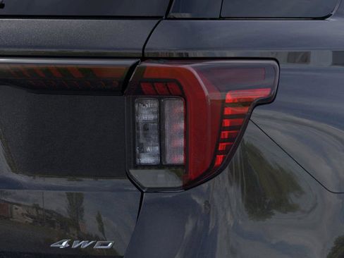 New 2026 Ford Explorer Platinum image 42