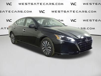 Used 2024 Nissan Altima 2.5 SV