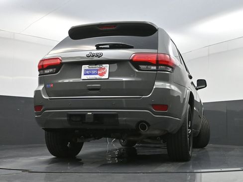 Used 2022 Jeep Grand Cherokee Laredo X RWD image 29