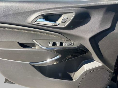 New 2026 Chevrolet Trax LT w/ Driver Confidence Package image 16